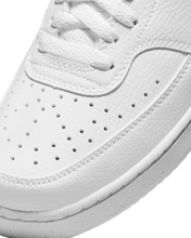 Cargar imagen en el visor de la galería, ZAPATILLAS NIKE COURT LOW W
