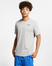 Cargar imagen en el visor de la galería, Camiseta Nike Hombre Dri-Fit Solid
